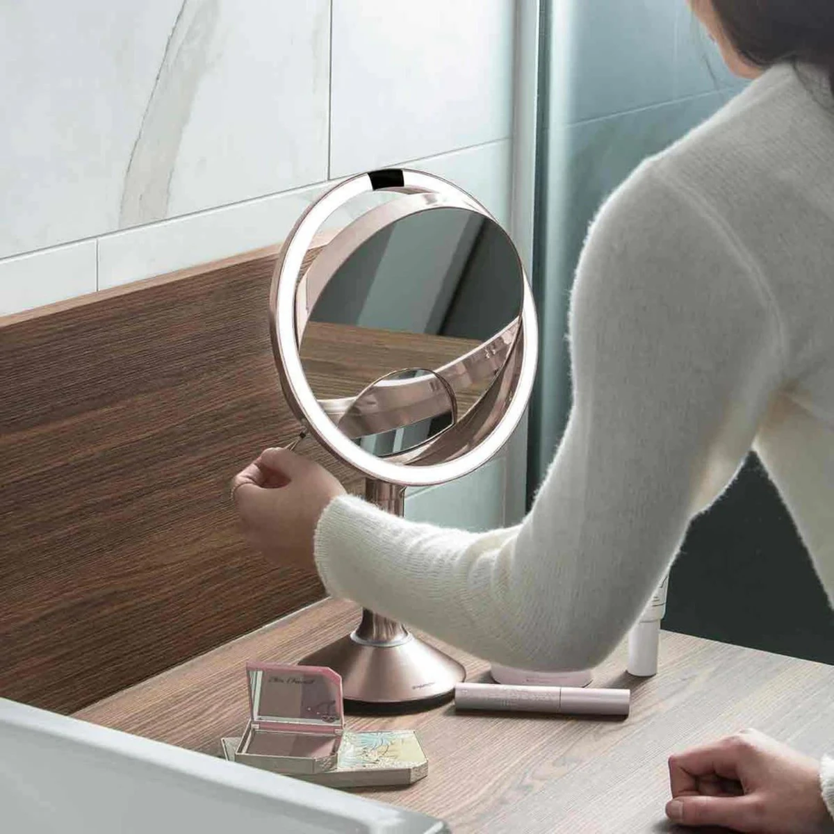 Simplehuman Sminkespeil Trio Med Lys, Sensor Og Oppladbart - Rosegull 3 Simplehuman Sminkespeil Trio Med Lys, Sensor Og Oppladbart - Rosegull