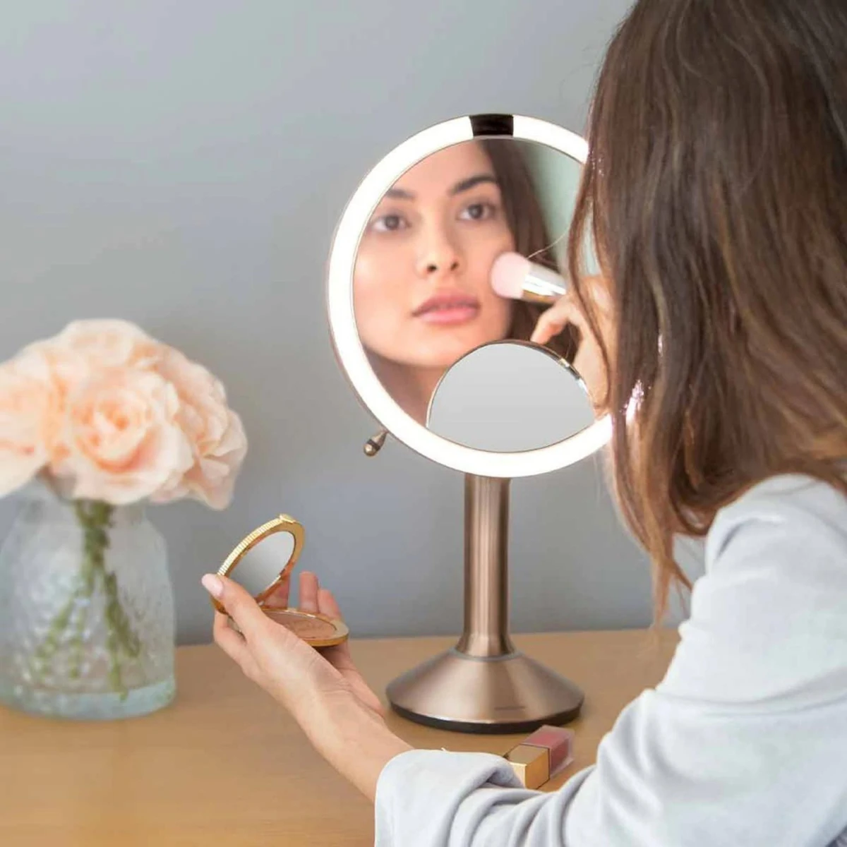 Simplehuman Sminkespeil Trio Med Lys, Sensor Og Oppladbart - Rosegull 5 Simplehuman Sminkespeil Trio Med Lys, Sensor Og Oppladbart - Rosegull - Bilde 3