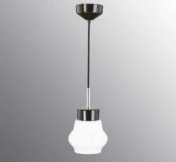 Smycka Emma Pendel Svart/Opal Hvit