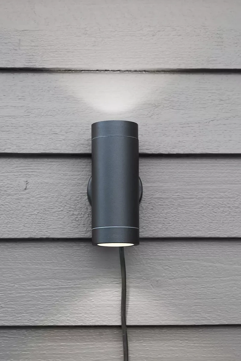Markslöjd Sylinder Vegglampe Svart - Garden 24 - Svart 6 Markslöjd Sylinder Vegglampe Svart - Garden 24 - Svart - Bilde 4
