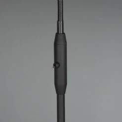 Tommy Gulvlampe 130 Cm - Svart -Lightup Butikk Tommy gulvlampe 130 cm Svart Gulvlamper Reality Trl R46331079 3