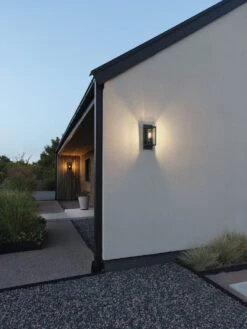 Konstsmide Trani Vegglampe Utendørs IP44 -Lightup Butikk Trani vegglampe utendors IP44 Utebelysning vegg klassisk Konstsmide 7353 750 3