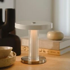 Trezzi Portabel Bordlampe - Oppladbar