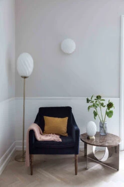 Twist Gulvlampe - Svart -Lightup Butikk Twist gulvlampe Svart Gulvlamper Halo Designs 5705639739486 3