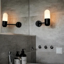 Zeta Vegglampe IP44 - Svart